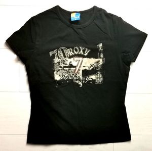 roxy logo black t shirt medium